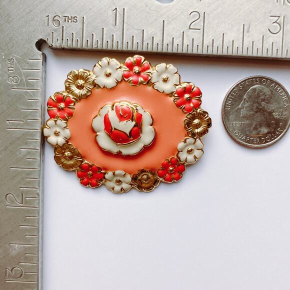 Vintage Enamel Floral Brooch Bold Dimensional Costume Pin Gold Tone - Picture 6 of 8